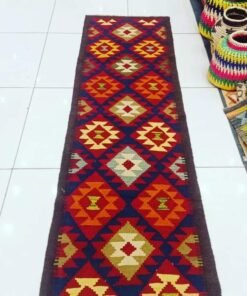 Pakistani Kilim Rug: Vibrant Colors, Hand-Woven Luxury (3' x 10')