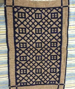 Handwoven Pakistani Kilim Rug , Sustainable Luxury (2' x 4')