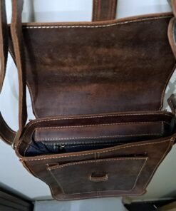 Timeless Treasure: Hunter Leather Crossbody for the Modern Explorer